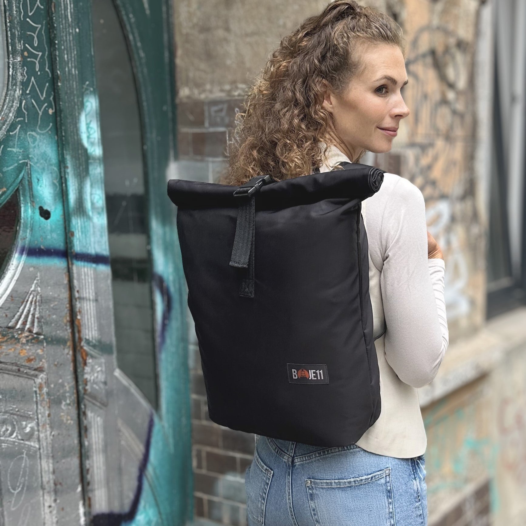 B11-Rolltop L (black)